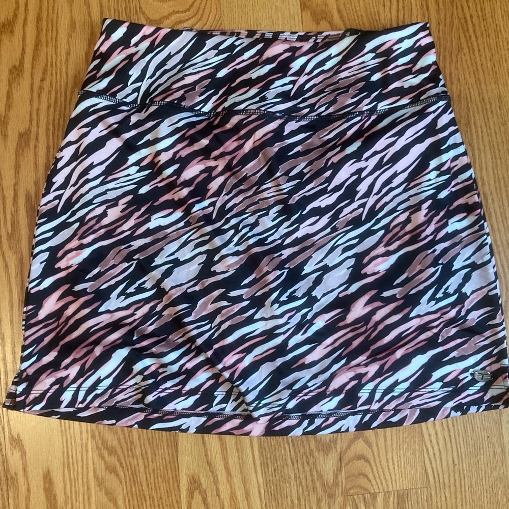 Tahari Sport- skirt with shorts